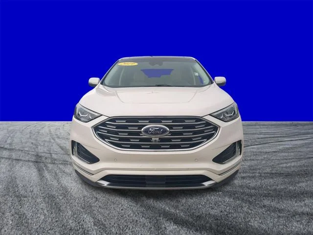Certified Used 2019 White Platinum Tri-Coat Metallic Ford Titanium image 9