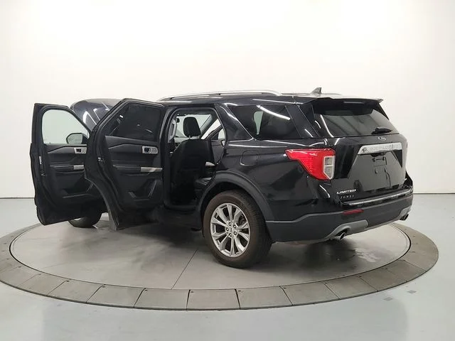 Used 2021 Black Ford Limited image 13