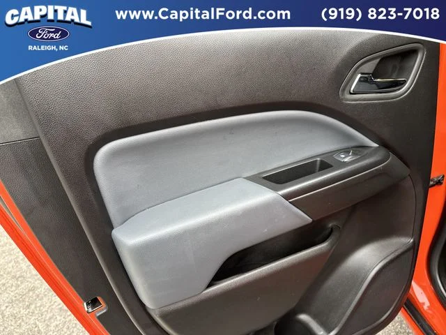 Used 2019 Orange Chevrolet Z71 image 17