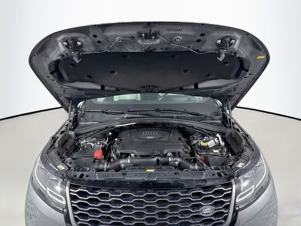 Used 2018 Corris Gray Land Rover First Edition image 33