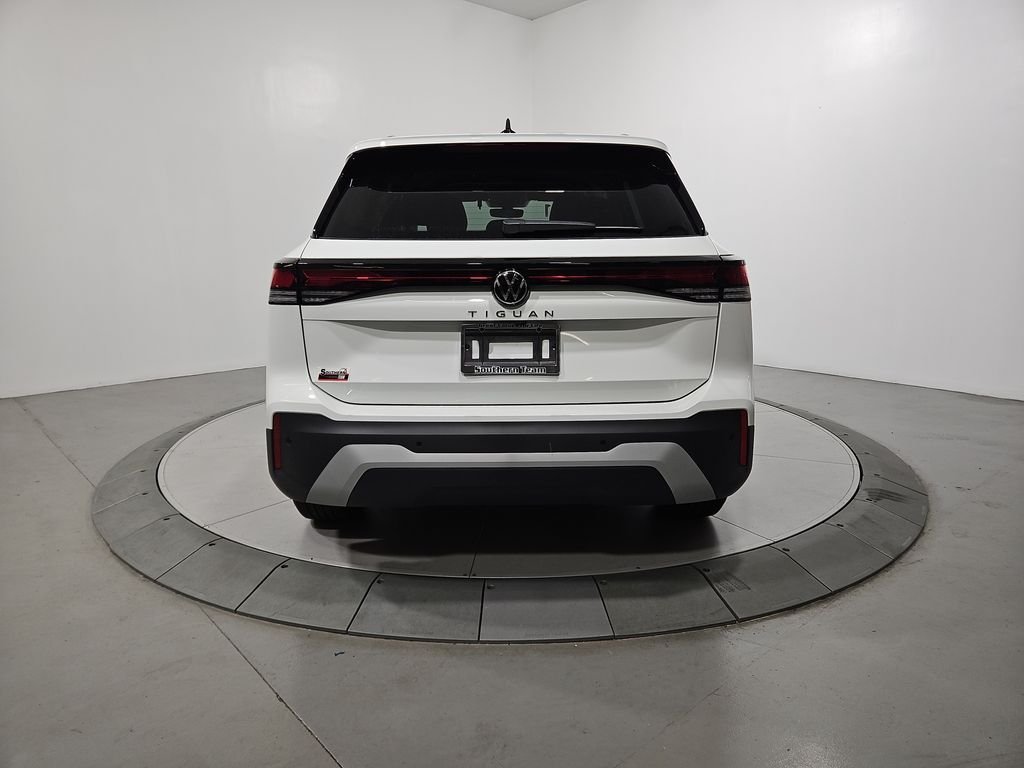 2025 Volkswagen Tiguan S photo 3