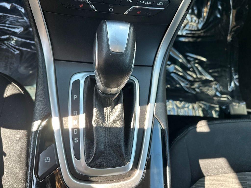 Used 2018 Black Ford SEL image 14