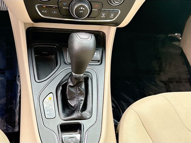 2019 Jeep Cherokee Latitude - Photo 16