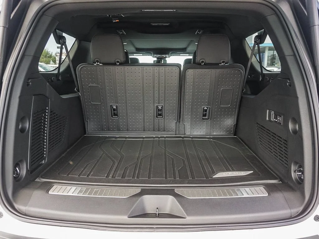 2026 Chevrolet Suburban RST - Photo 24