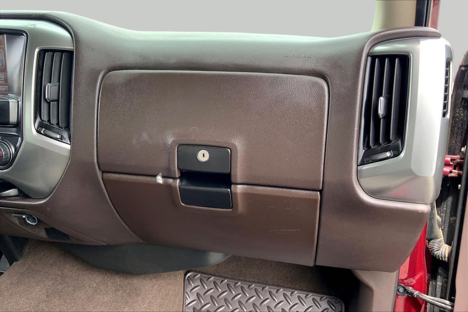 Used 2014 Deep Ruby Metallic Chevrolet LT image 17