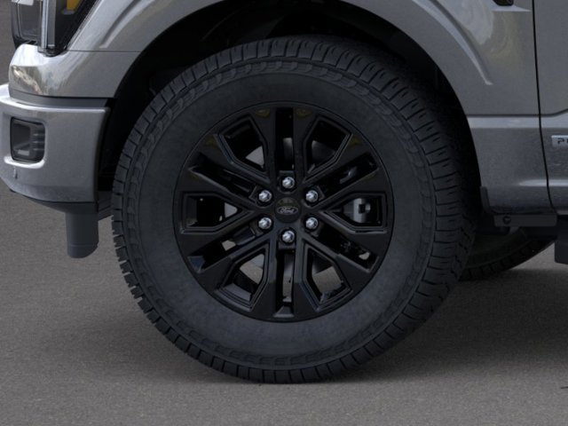 New 2026 Carbonized Gray Metallic Ford LARIAT image 41