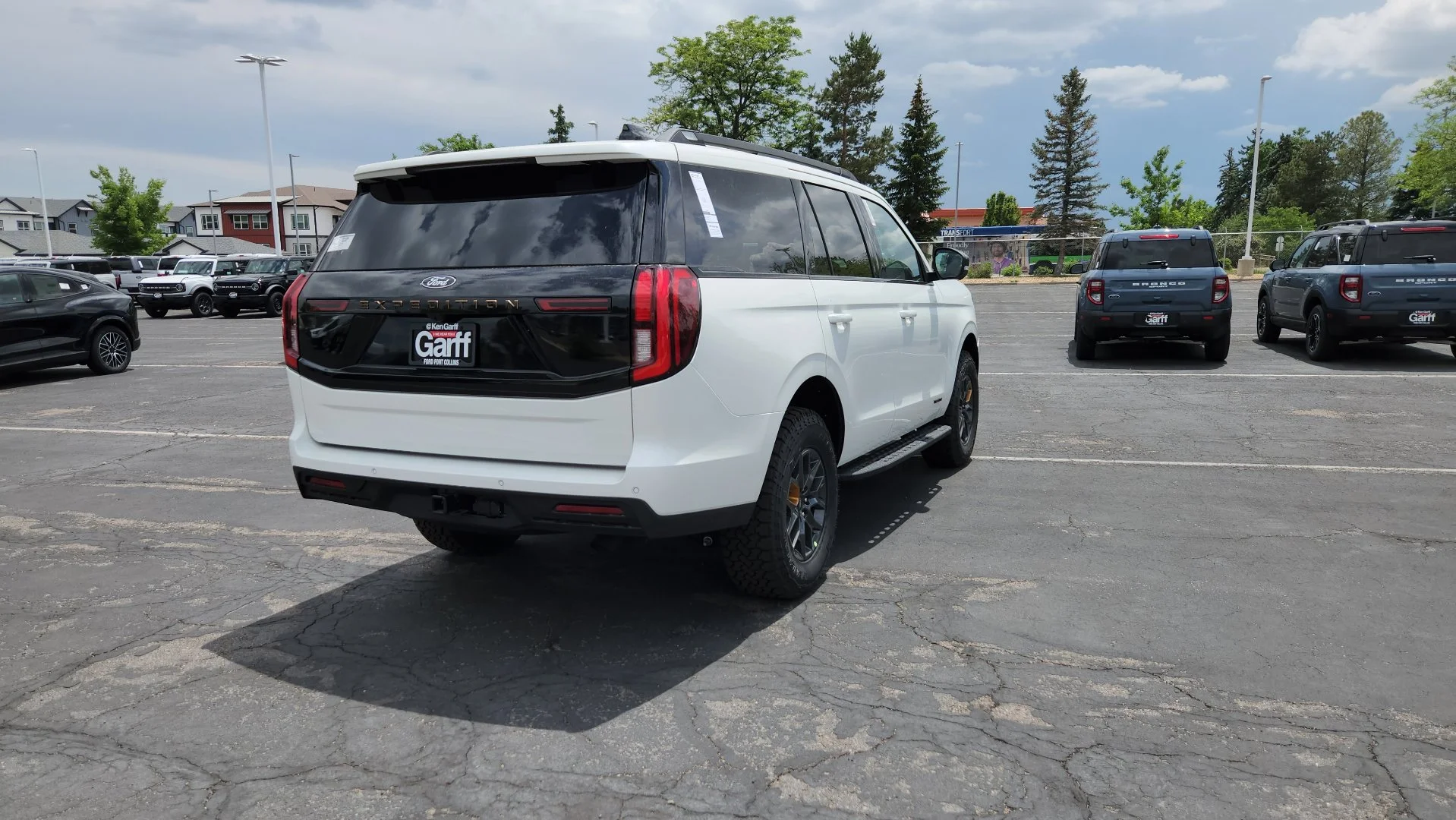 New 2026 Star White Metallic Tri-Coat Ford Tremor image 12