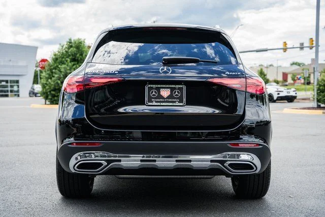 2025 Mercedes-Benz GLC Base - Photo 6