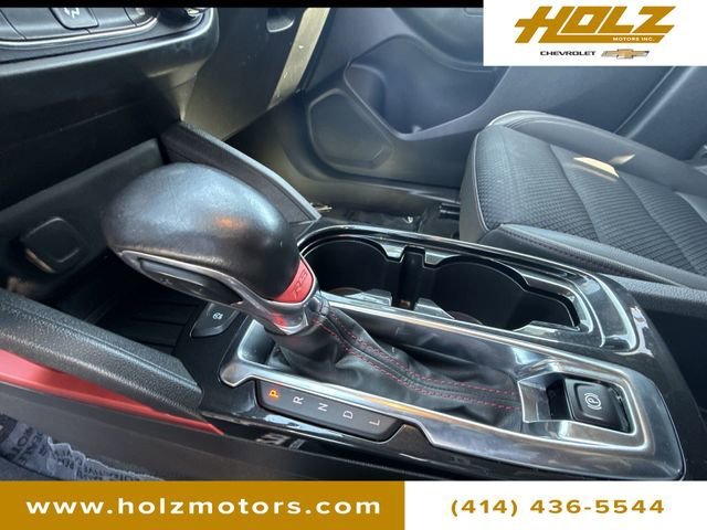 Certified Used 2022 Iridescent Pearl Tricoat Chevrolet RS image 15