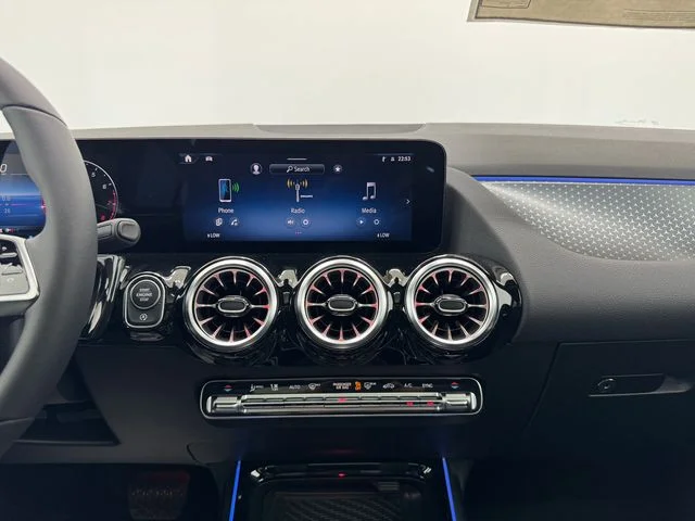 New 2026 Mountain Grey Metallic Mercedes-Benz GLA 250 image 4