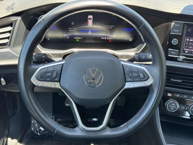 Used 2024 Gray Volkswagen 1.5T SE image 18