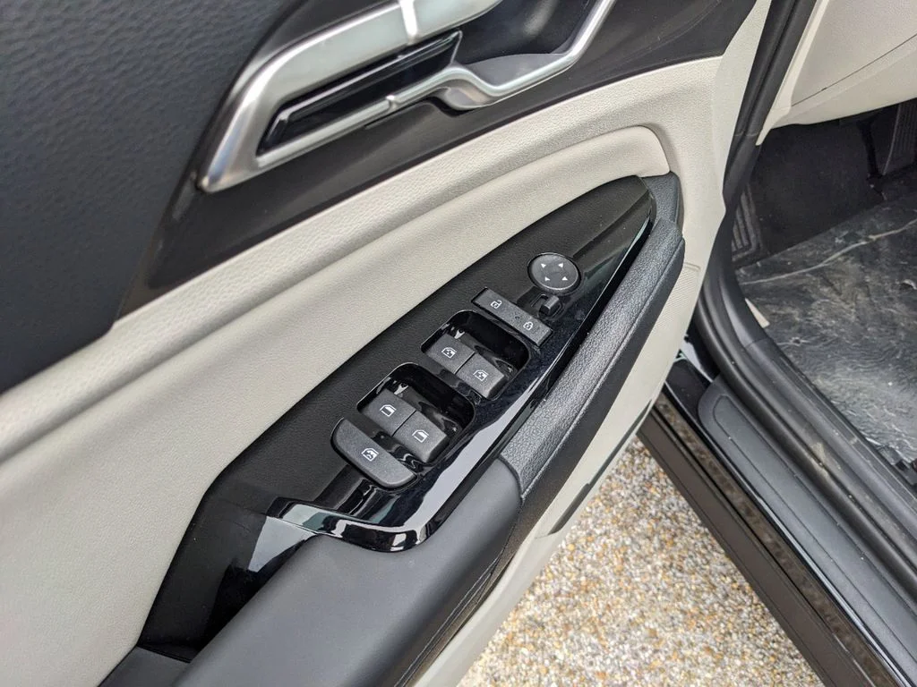 New 2025 Ebony Black Kia EX image 23