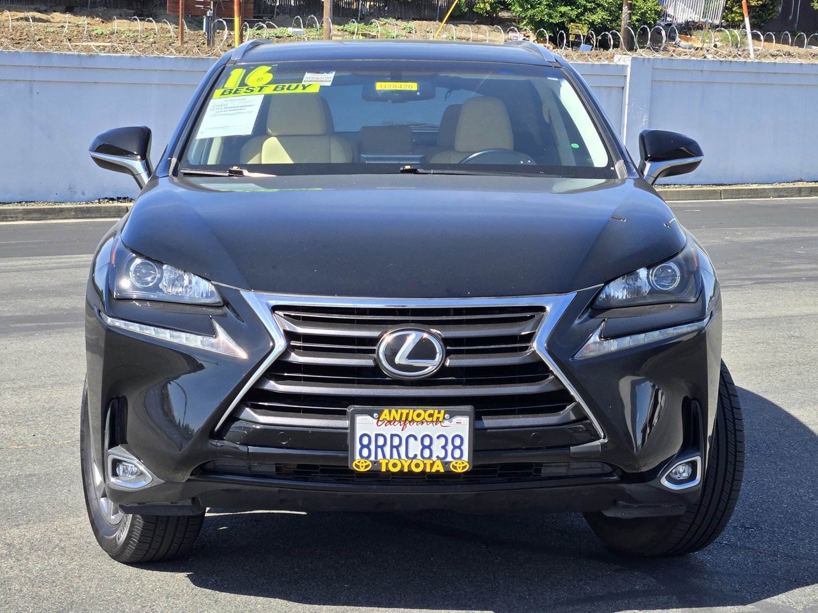 Used 2016  Lexus FSPORT image 2