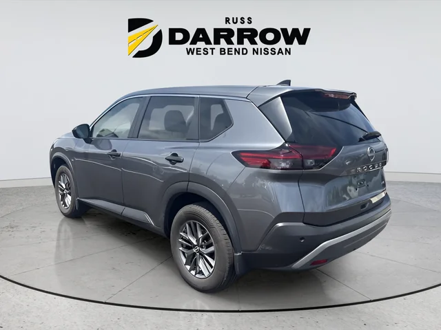 Used 2023 Gray Nissan S image 3