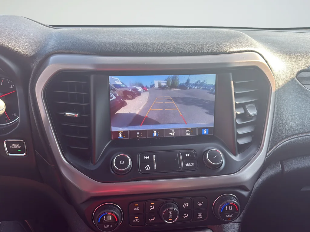 Used 2023 White GMC AT4 image 15