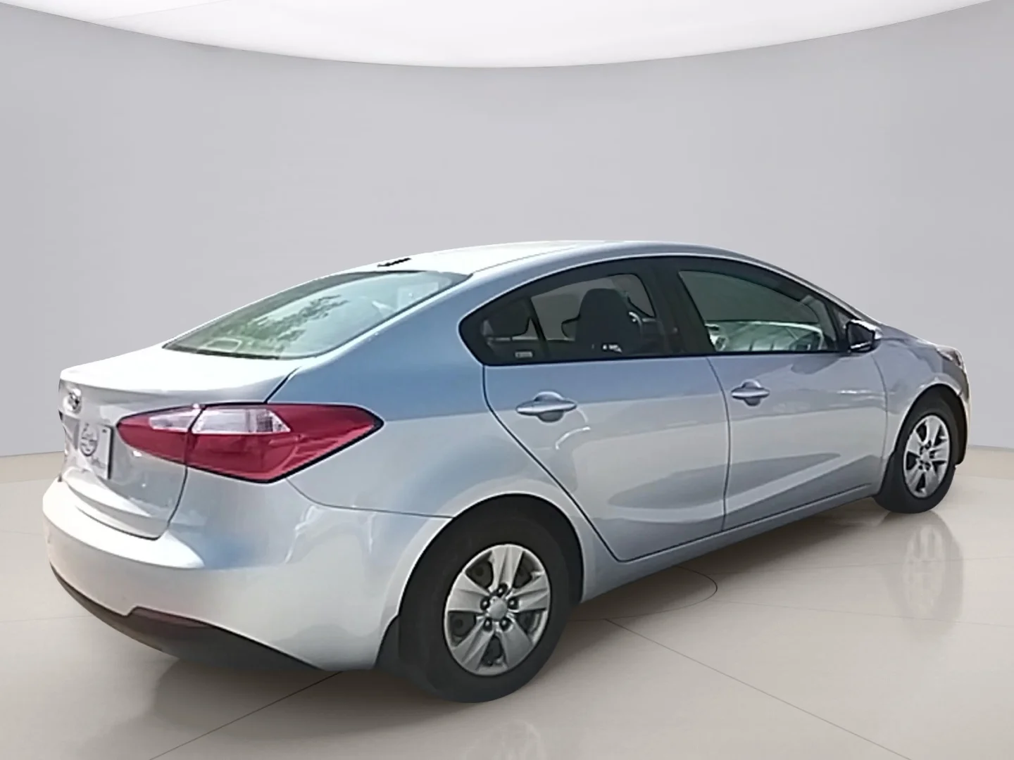 Used 2016 Gray Kia LX image 5
