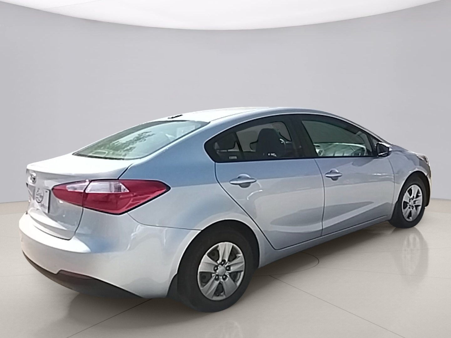 Used 2016 Gray Kia LX image 5