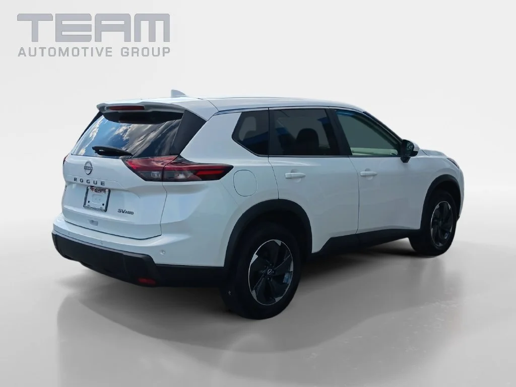 Used 2024 White Nissan SV image 7