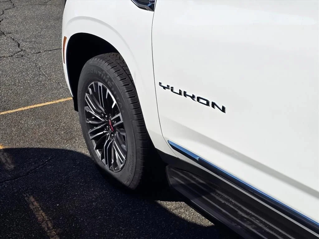 New 2026 Summit White GMC Elevation image 18