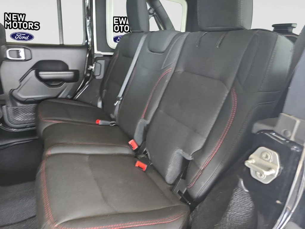 Used 2021 Black Clearcoat Jeep Unlimited Rubicon image 13