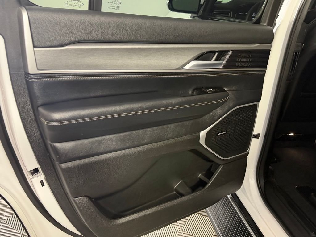 Used 2025 Bright White Clearcoat Jeep  image 24