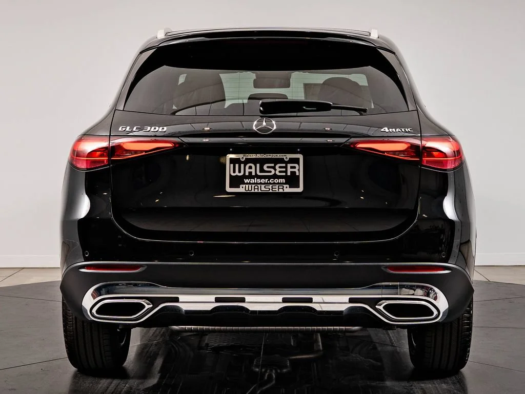 New 2026 Black Mercedes-Benz GLC 300 image 7