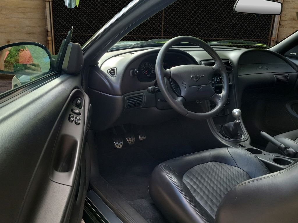 Used 2001 Dark Highland Green Ford GT Bullitt Edition image 5