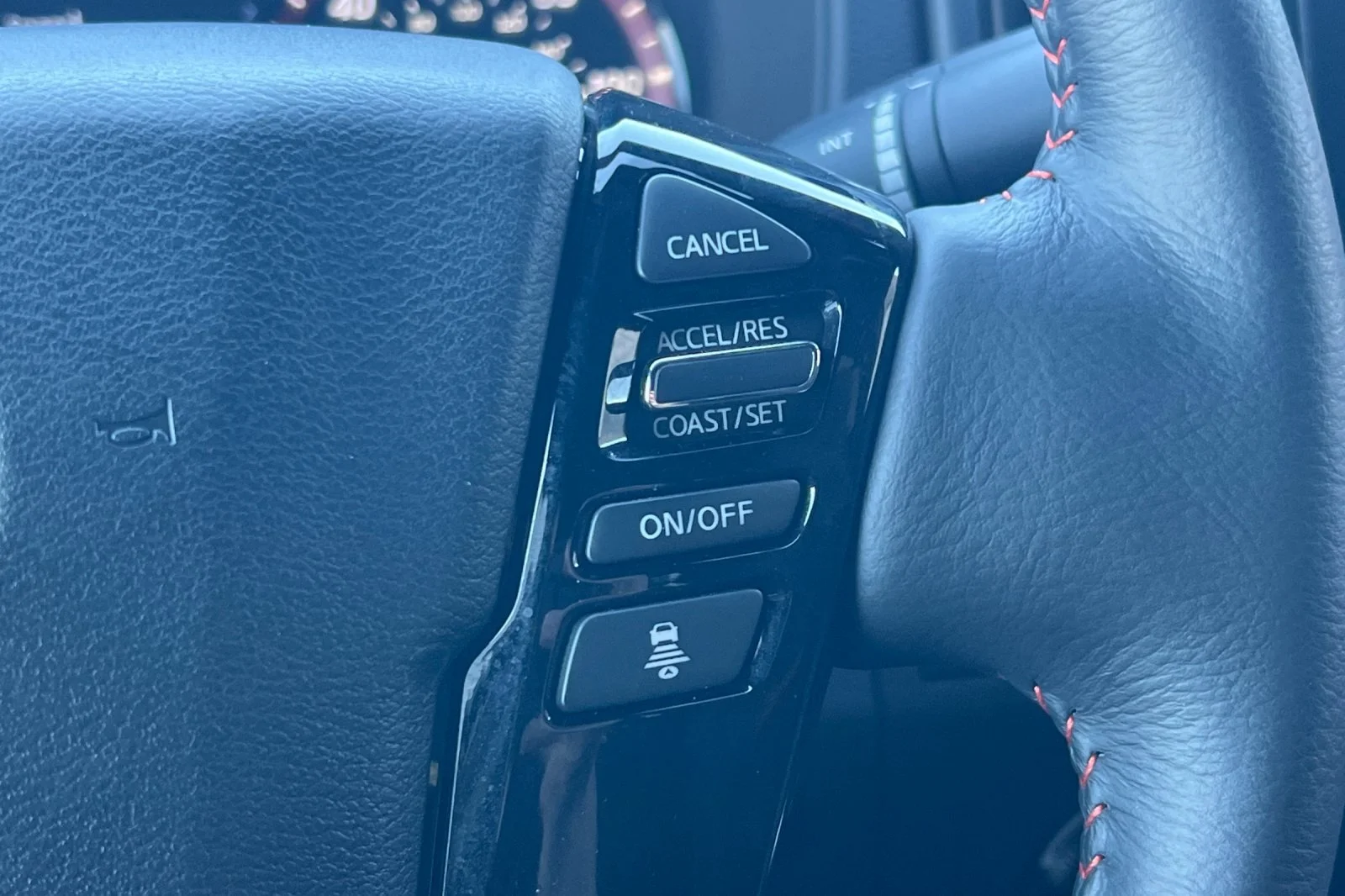 2025 Nissan Frontier PRO-4X - Photo 25