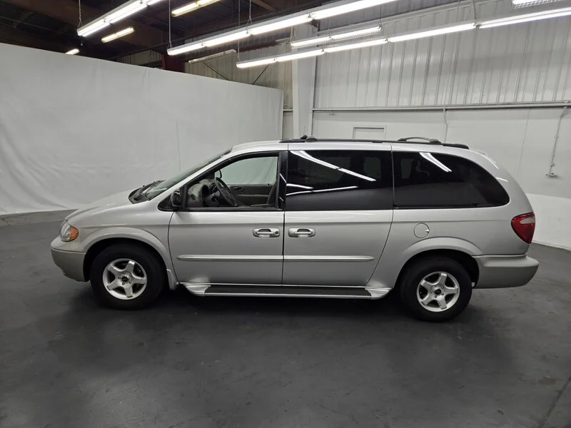 Used 2003 Silver Chrysler LX image 2