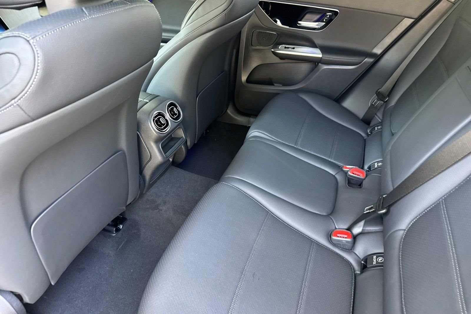 New 2026 Black Mercedes-Benz GLC 300 image 10