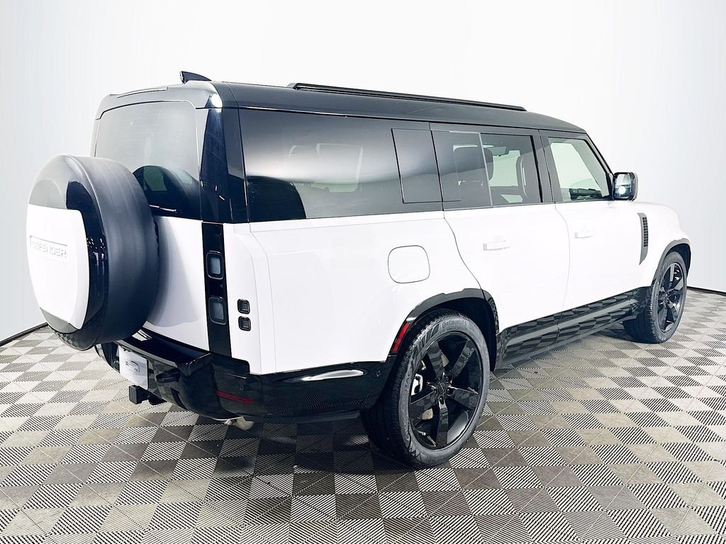 New 2026 Fuji White Land Rover X-Dynamic SE image 5