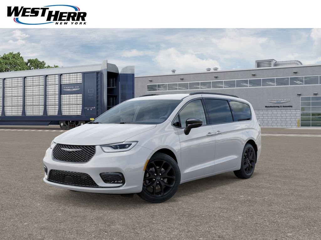 2026 Chrysler Pacifica Select's photo