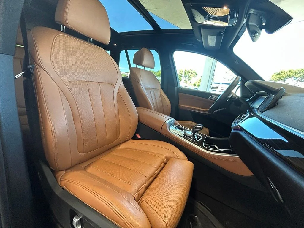 Certified Used 2019 Carbon Black Metallic BMW xDrive40i image 28