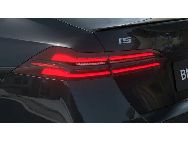 New 2027 Dark Graphite Metallic BMW xDrive40 image 8