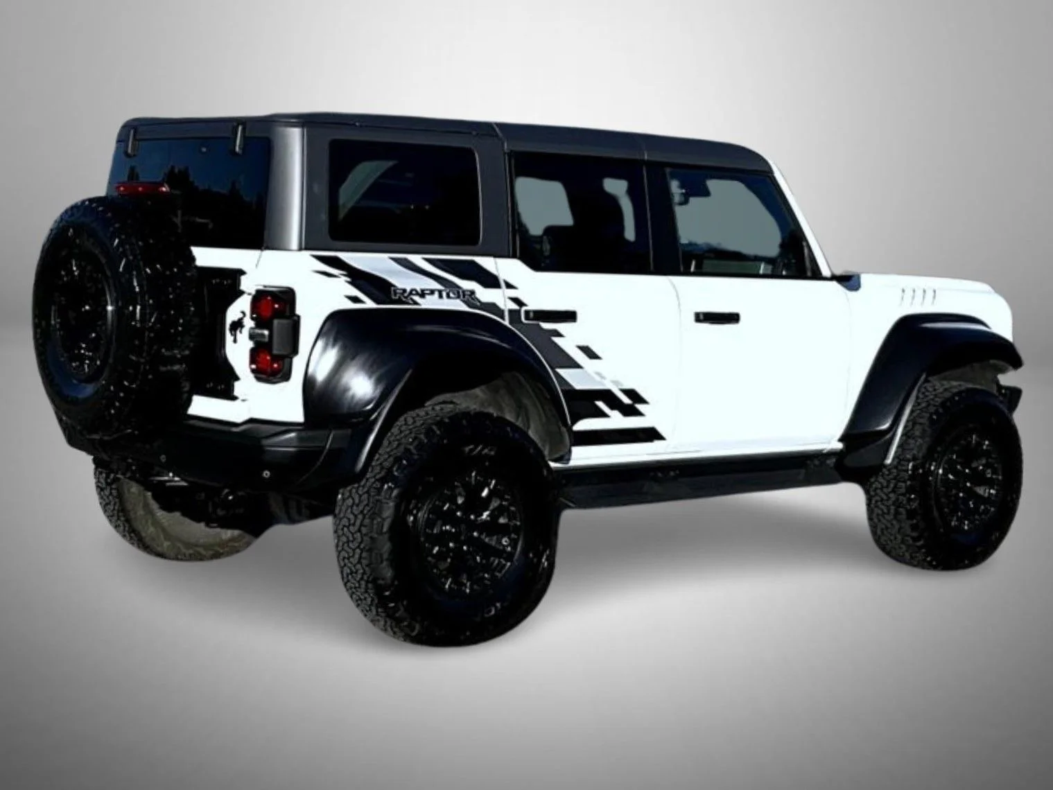Used 2024 White Ford Raptor image 5