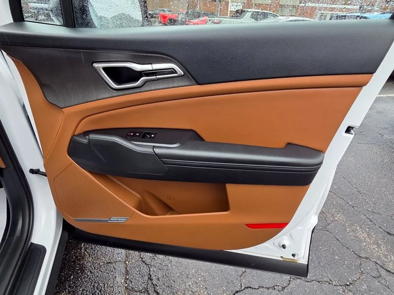 Used 2026 White Kia X-Line image 13