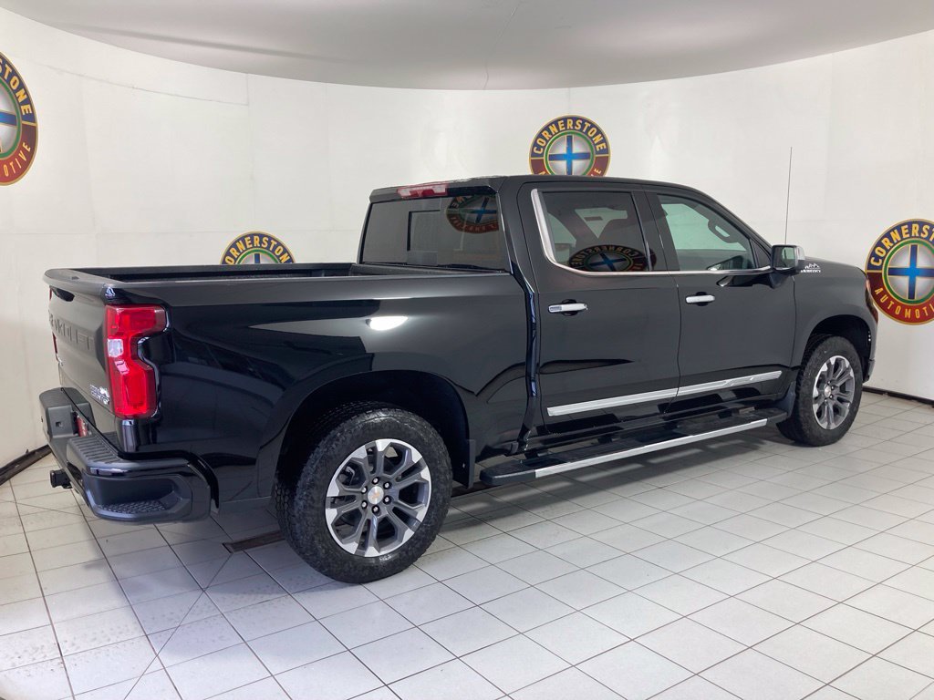 New 2026 Black Chevrolet High Country image 18