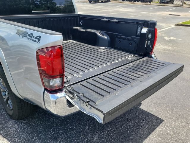 Used 2023 Silver Toyota SR5 4D Double Cab 4WD image 10