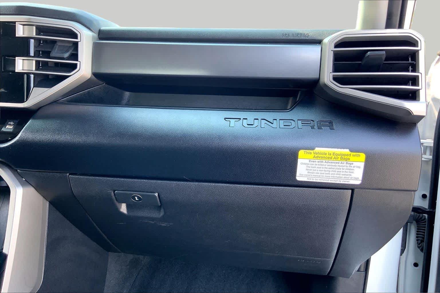 Used 2024 Ice Cap Toyota SR5 image 18