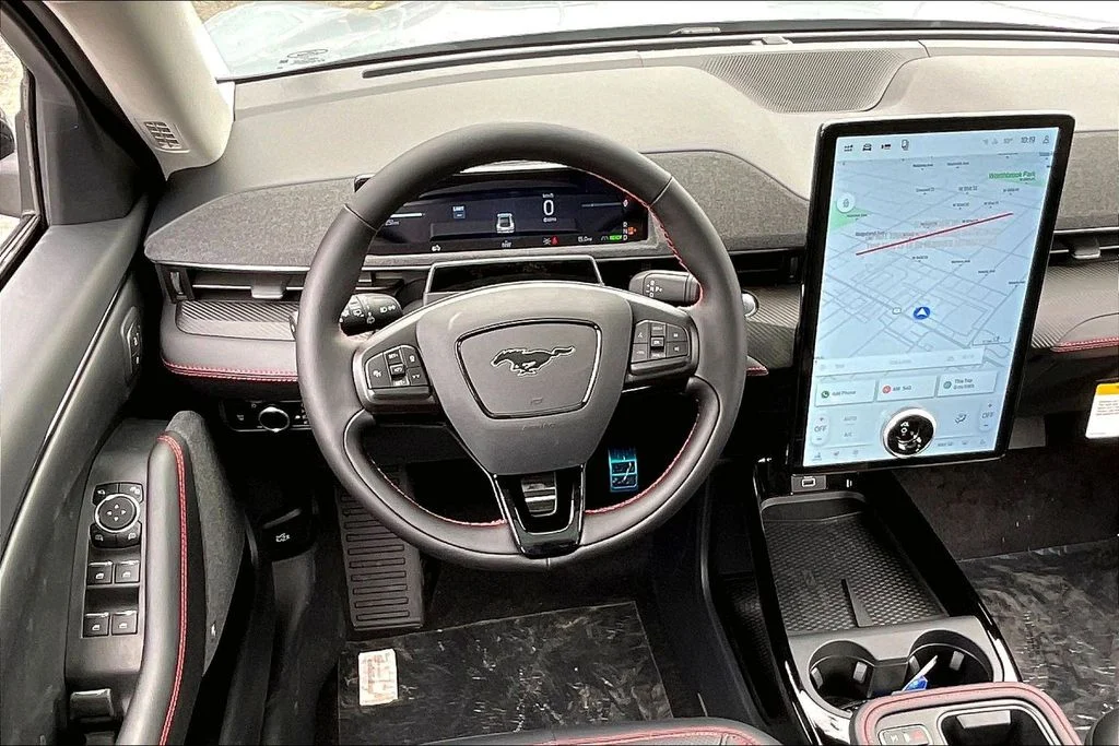 New 2026 Glacier Gray Metallic Tri-coat Ford Premium image 4