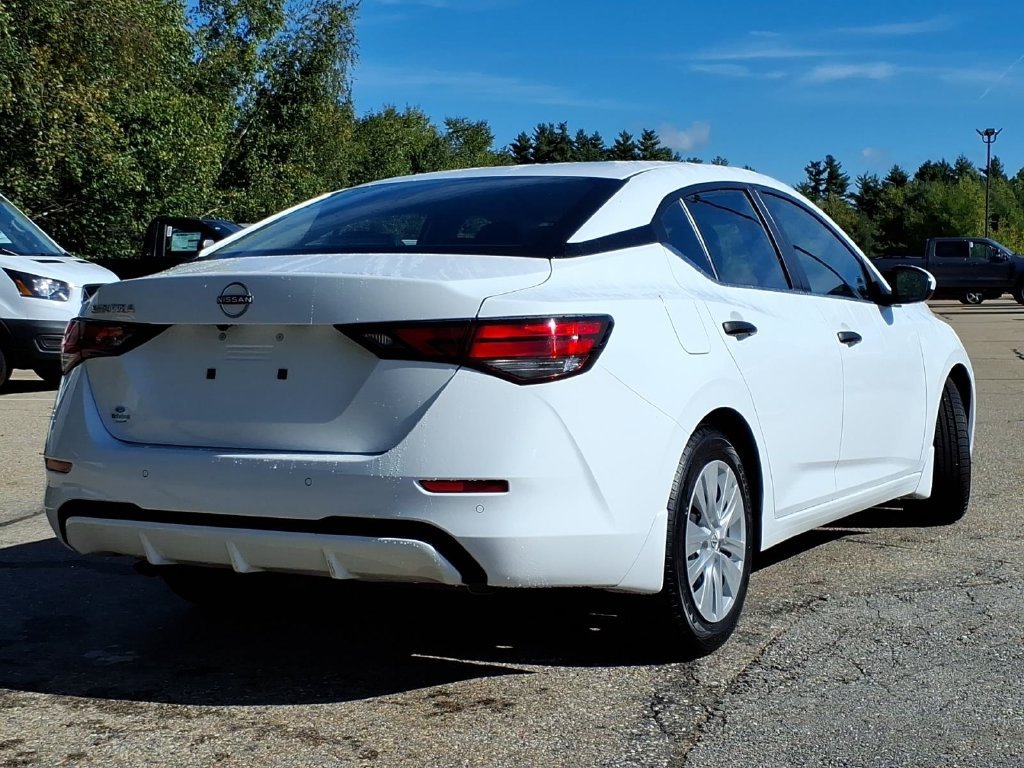 Used 2024 Cloud White Nissan S image 4