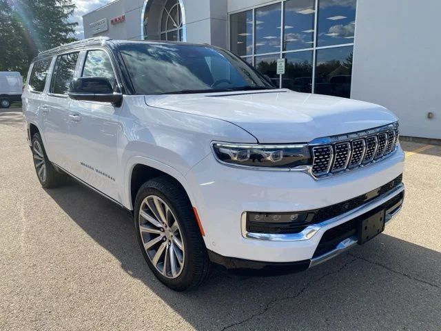 2023 Jeep Grand Wagoneer L Series I 4WD's photo