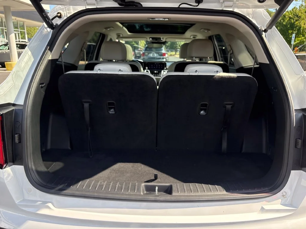 Certified Used 2023 White Kia SX image 34