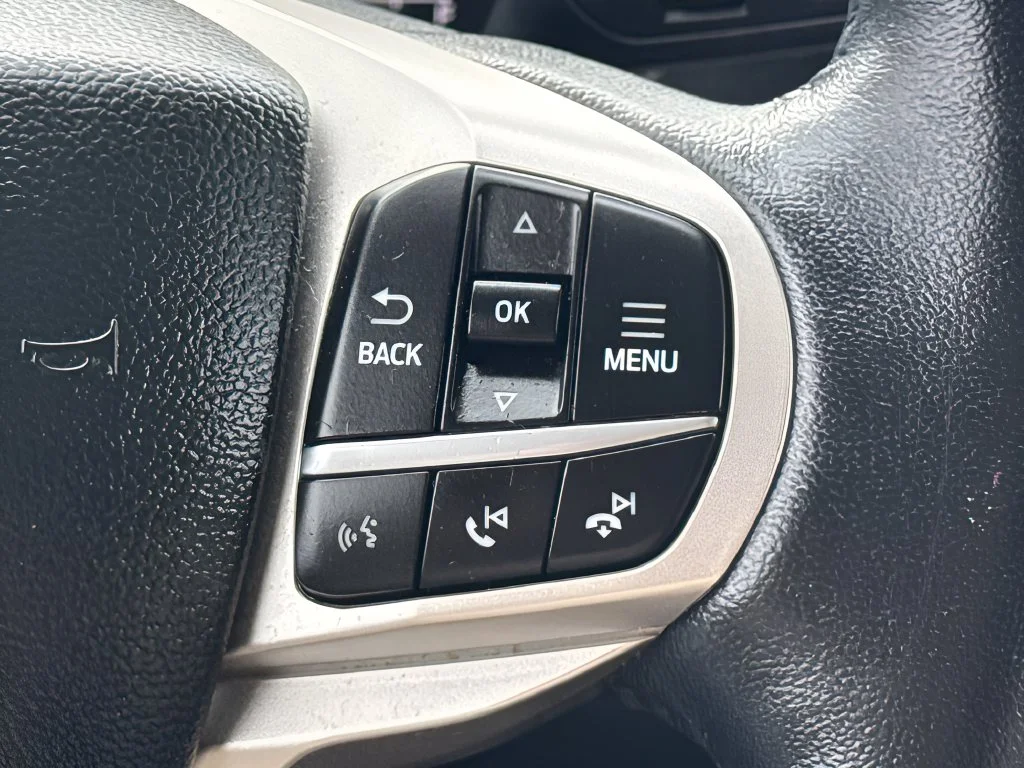 Used 2023 Black Ford XLT image 18