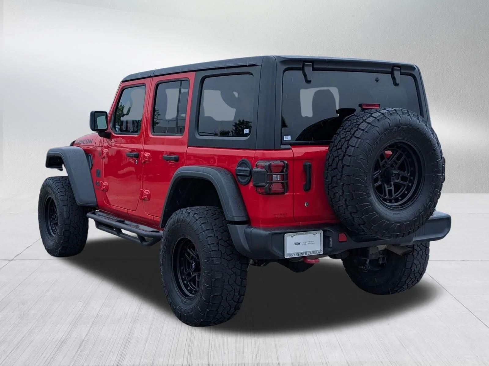 Used 2020 Firecracker Red Clearcoat Jeep Rubicon image 4