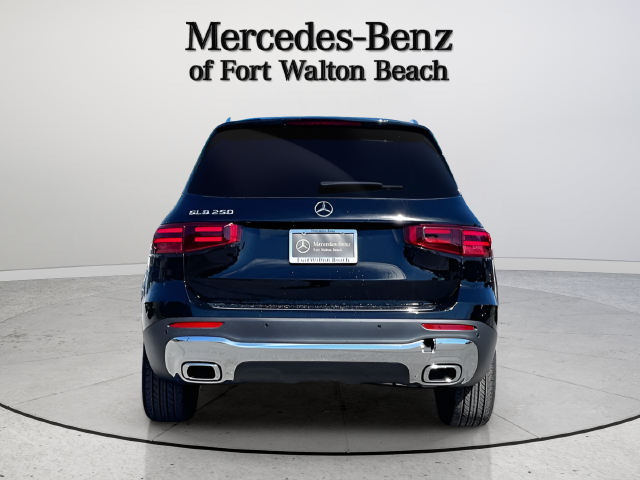 Used 2025 Black Mercedes-Benz GLB 250 image 4