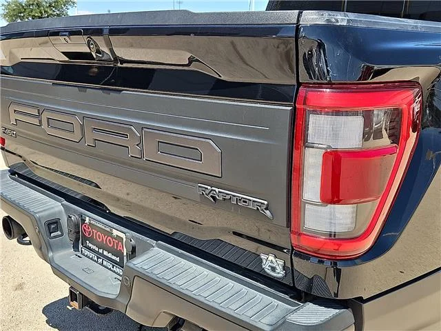 Used 2022 Agate Black Metallic Ford Raptor 4x4 SuperCrew Cab 5.5 ft. box 145 in. WB image 7
