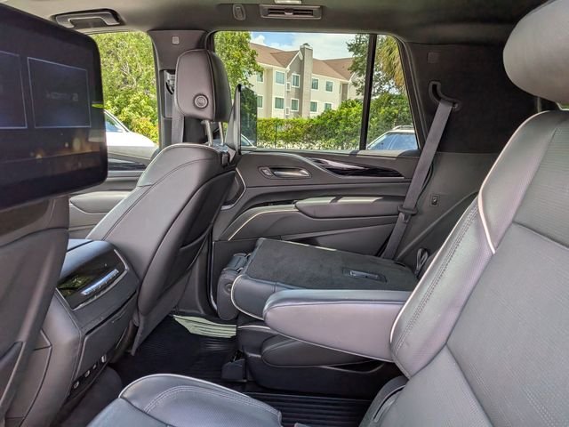 2023 Cadillac Escalade Sport - Photo 13