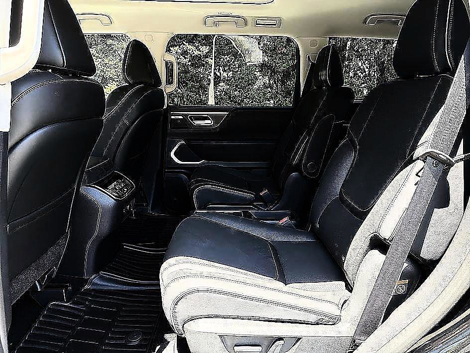 New 2026 BLACK OBSIDIAN INFINITI LUXE image 19