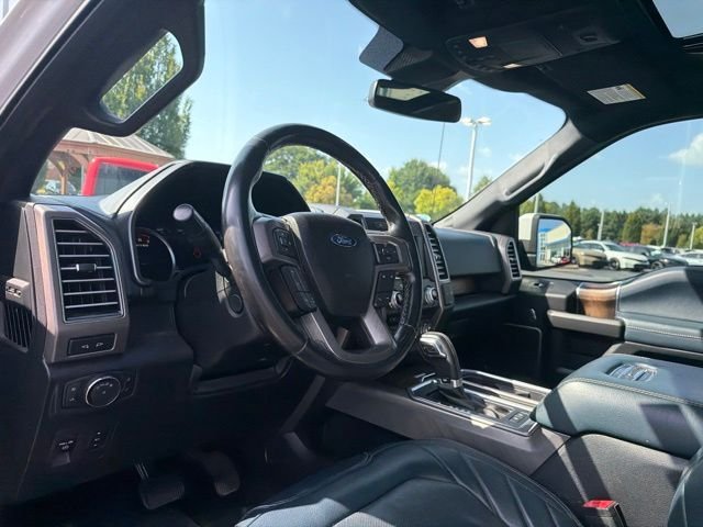 Used 2018 White Platinum Clearcoat Metallic Ford Limited image 17